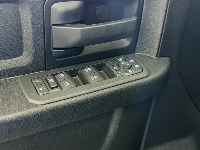 2026 Ram 2500 Black Express Crew Cab 4x4 64 Box