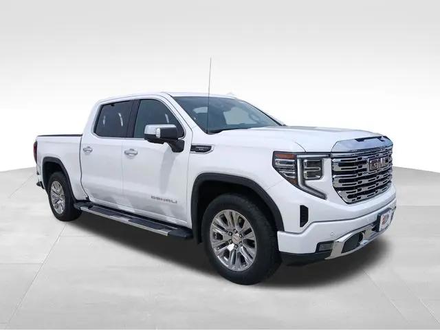 2023 GMC Sierra 1500 4WD Crew Cab Short Box Denali
