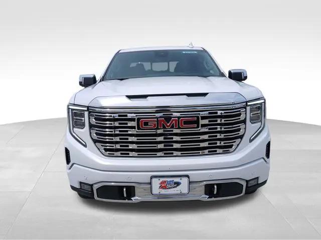 2023 GMC Sierra 1500 4WD Crew Cab Short Box Denali