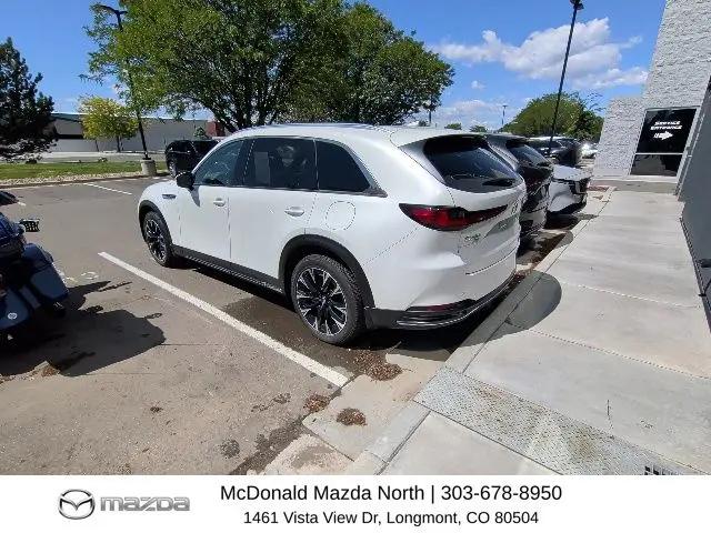 2024 Mazda X-90 Premium Plus