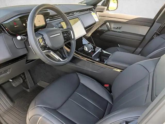 2026 Land Rover Range Rover Sport P360 SE