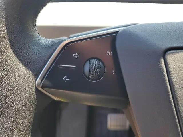 2025 Tesla Cybertruck All-Wheel Drive