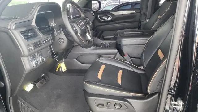 2023 GMC Yukon 4WD AT4