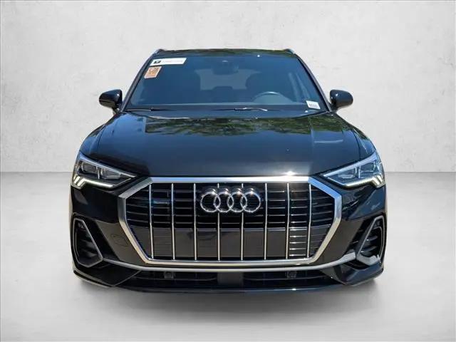 2020 Audi Q3 Premium Plus 45 TFSI S line quattro Tiptronic