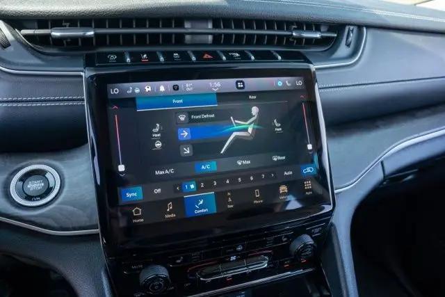 2023 Jeep Grand Cherokee L Limited 4x4