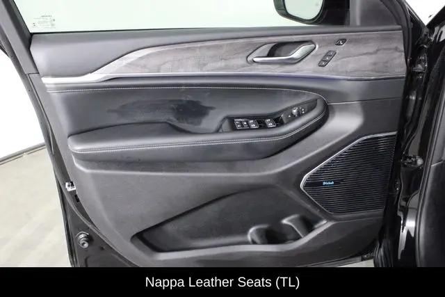 2022 Jeep Grand Cherokee L Overland 4x4
