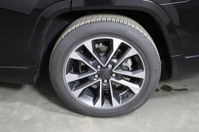 2022 Jeep Grand Cherokee L Overland 4x4