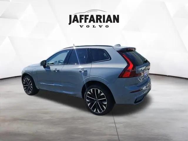 2026 Volvo XC60 Plug-In Hybrid Ultra, T8 AWD Electric/Gasoline, Dark