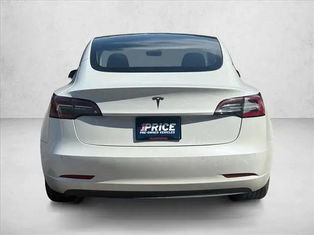 2022 Tesla Model 3 Rear-Wheel Drive