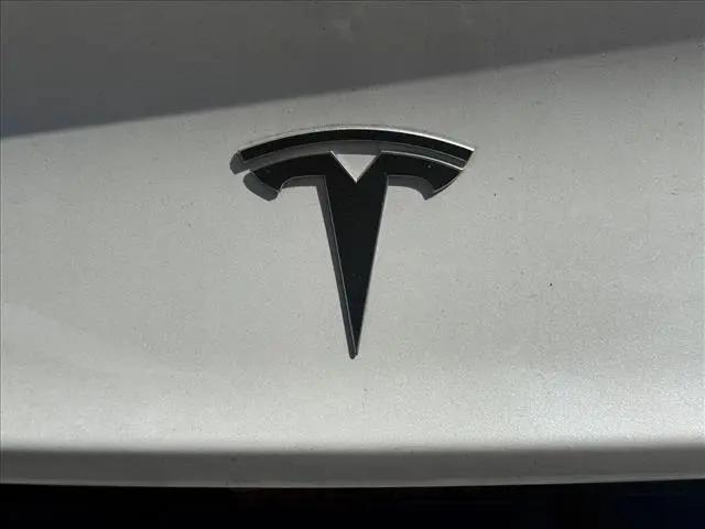 2022 Tesla Model 3 Rear-Wheel Drive