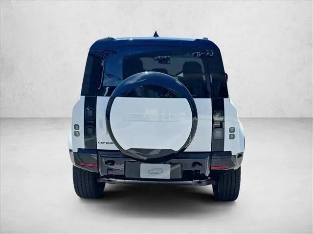 2026 Land Rover Defender P400 X-Dynamic SE