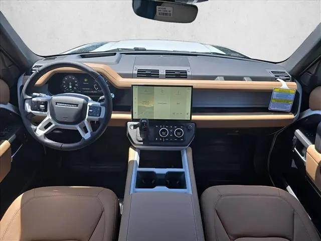 2026 Land Rover Defender P400 X-Dynamic SE
