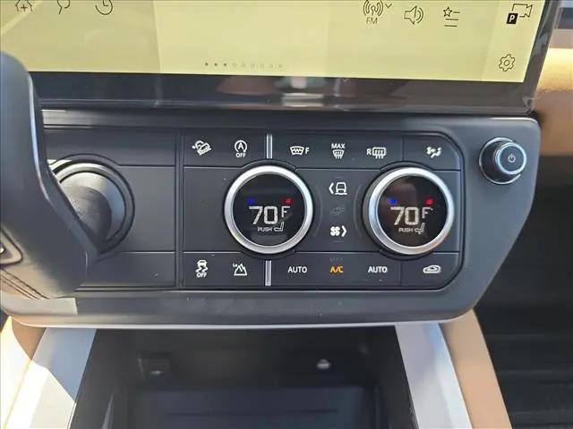2026 Land Rover Defender P400 X-Dynamic SE