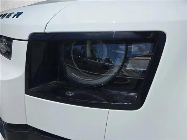 2026 Land Rover Defender P400 X-Dynamic SE