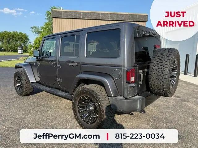 2017 Jeep Wrangler Unlimited Smoky Mountain 4x4