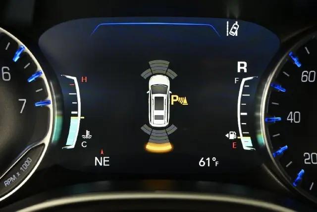 2027 Chrysler Pacifica Select AWD