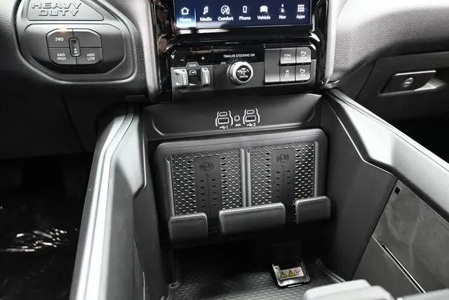 2026 Ram 2500 Big Horn Crew Cab 4x4 6'4" Box