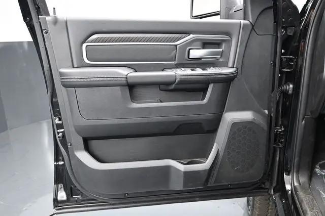 2026 Ram 2500 Big Horn Crew Cab 4x4 64 Box