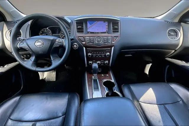 2018 Nissan Pathfinder Platinum