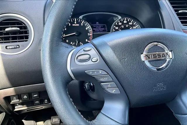 2018 Nissan Pathfinder Platinum