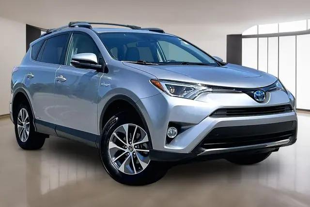 2017 Toyota RAV4 Hybrid XLE