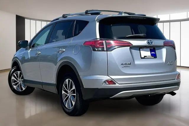 2017 Toyota RAV4 Hybrid XLE