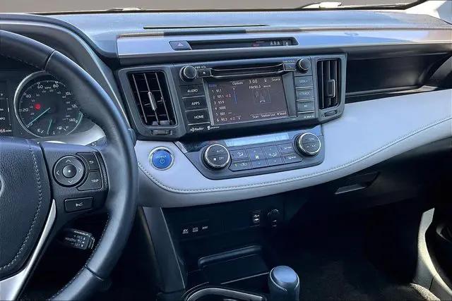 2017 Toyota RAV4 Hybrid XLE
