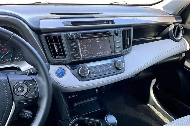 2017 Toyota RAV4 Hybrid XLE