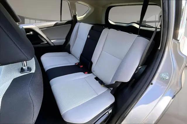 2017 Toyota RAV4 Hybrid XLE