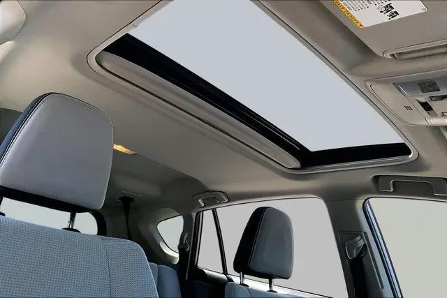 2017 Toyota RAV4 Hybrid XLE