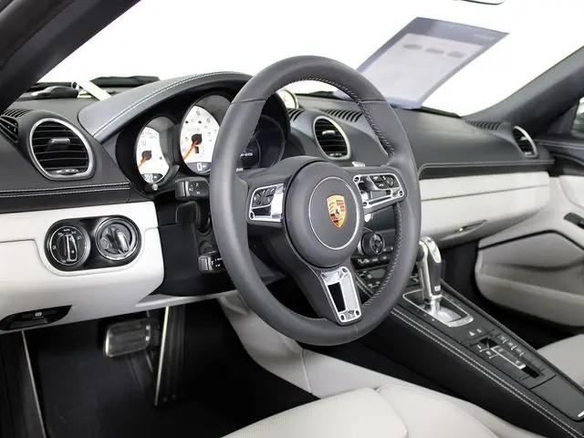 2025 Porsche 718 Boxster GTS 4.0