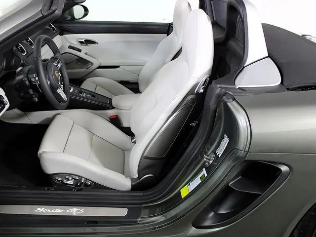 2025 Porsche 718 Boxster GTS 4.0