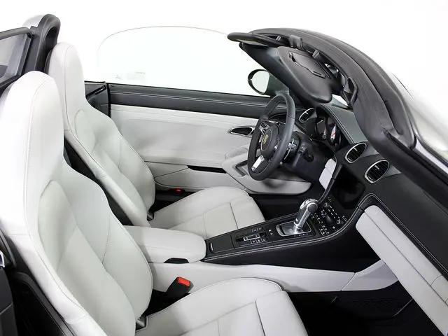 2025 Porsche 718 Boxster GTS 4.0