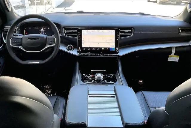 2026 Jeep Grand Wagoneer L 4x4