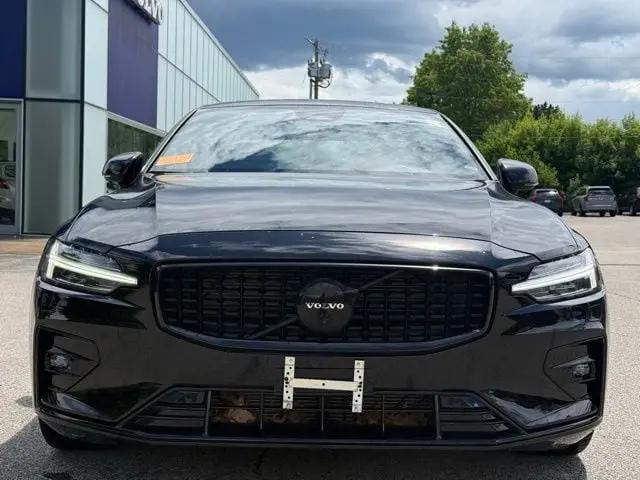2023 Volvo S60 B5 Plus Black Edition