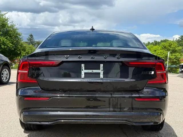 2023 Volvo S60 B5 Plus Black Edition