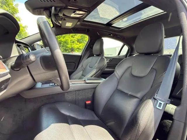 2023 Volvo S60 B5 Plus Black Edition