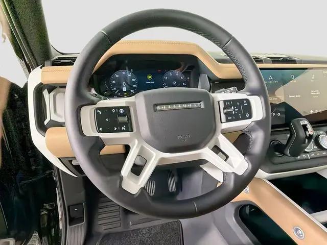 2026 Land Rover Defender P400 X-Dynamic SE