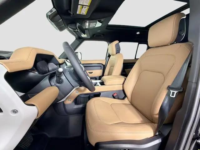2026 Land Rover Defender P400 X-Dynamic SE