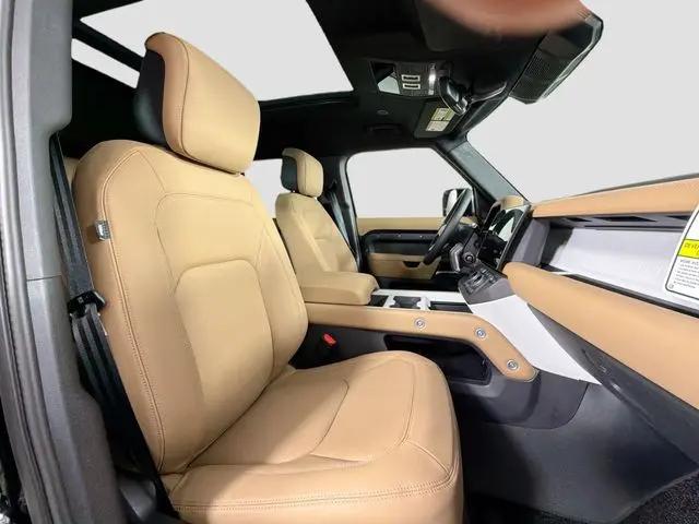 2026 Land Rover Defender P400 X-Dynamic SE