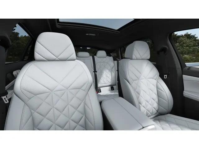 2027 BMW X6 xDrive40i