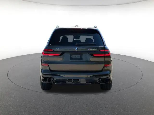 2026 BMW X7 M60i