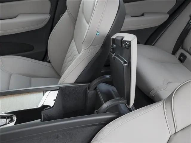 2026 Volvo XC60 B5 Core