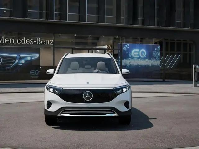 2025 Mercedes-Benz EQB 250 EQB 250+
