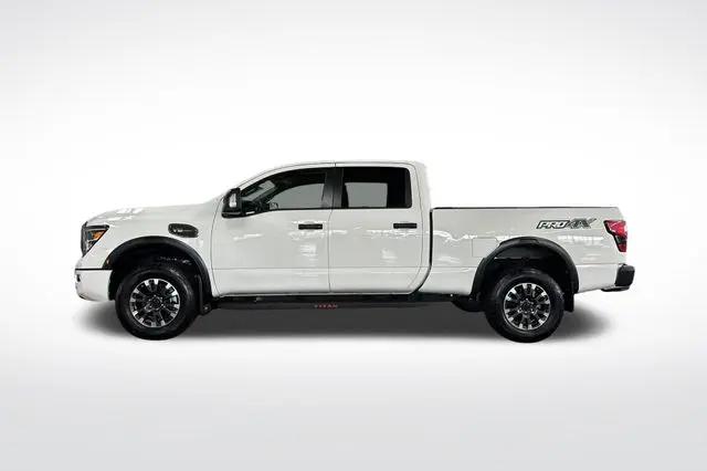 2017 Nissan Titan SL