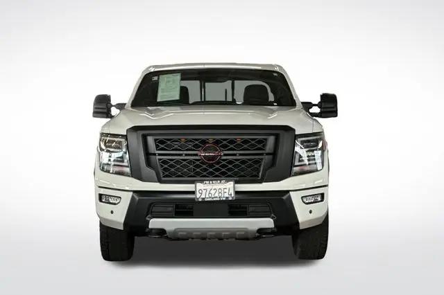 2017 Nissan Titan SL