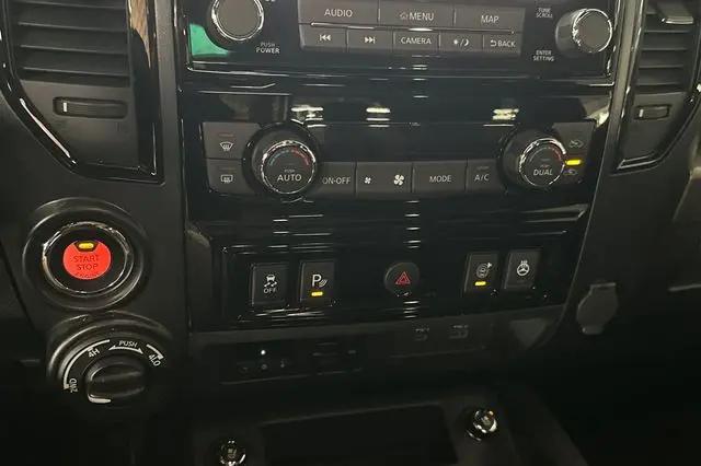 2017 Nissan Titan SL