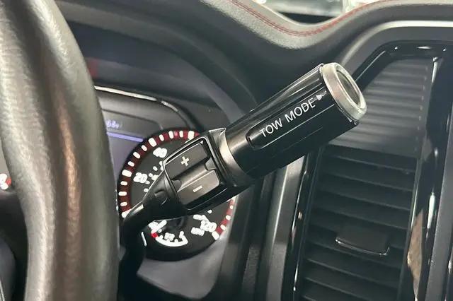 2017 Nissan Titan SL