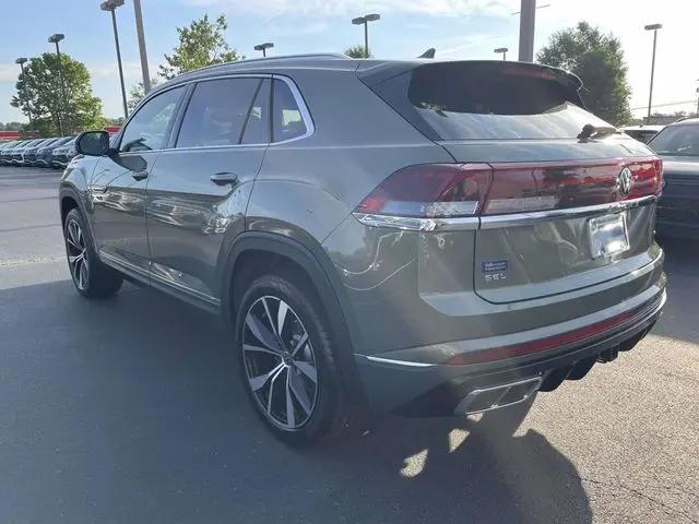 2026 Volkswagen Atlas Cross Sport SEL Premium R-Line