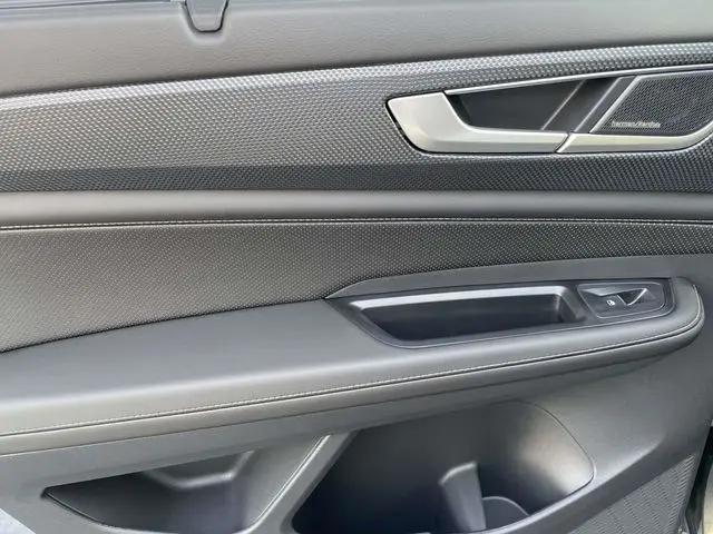 2026 Volkswagen Atlas Cross Sport SEL Premium R-Line
